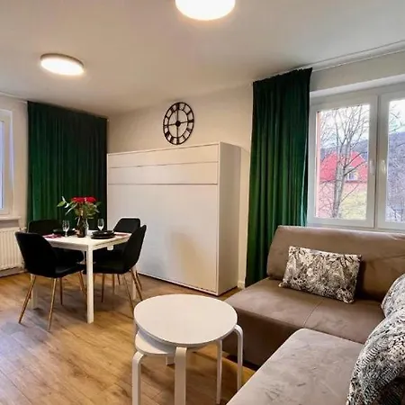 Apartamenty Izerskie Gorska 8 - Blisko Park I Dom Zdrojowy Oraz Wyjscie Na Sky Walk Świeradów-Zdrój Exterior foto